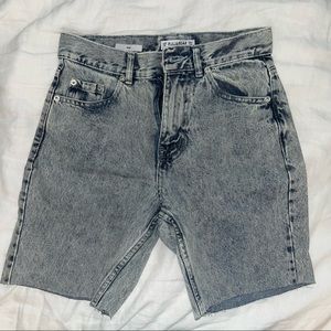 Pull & Bear Mom Jean Denim Cutoff Shorts Acid Wash